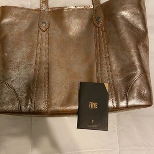 Melissa shopper tote